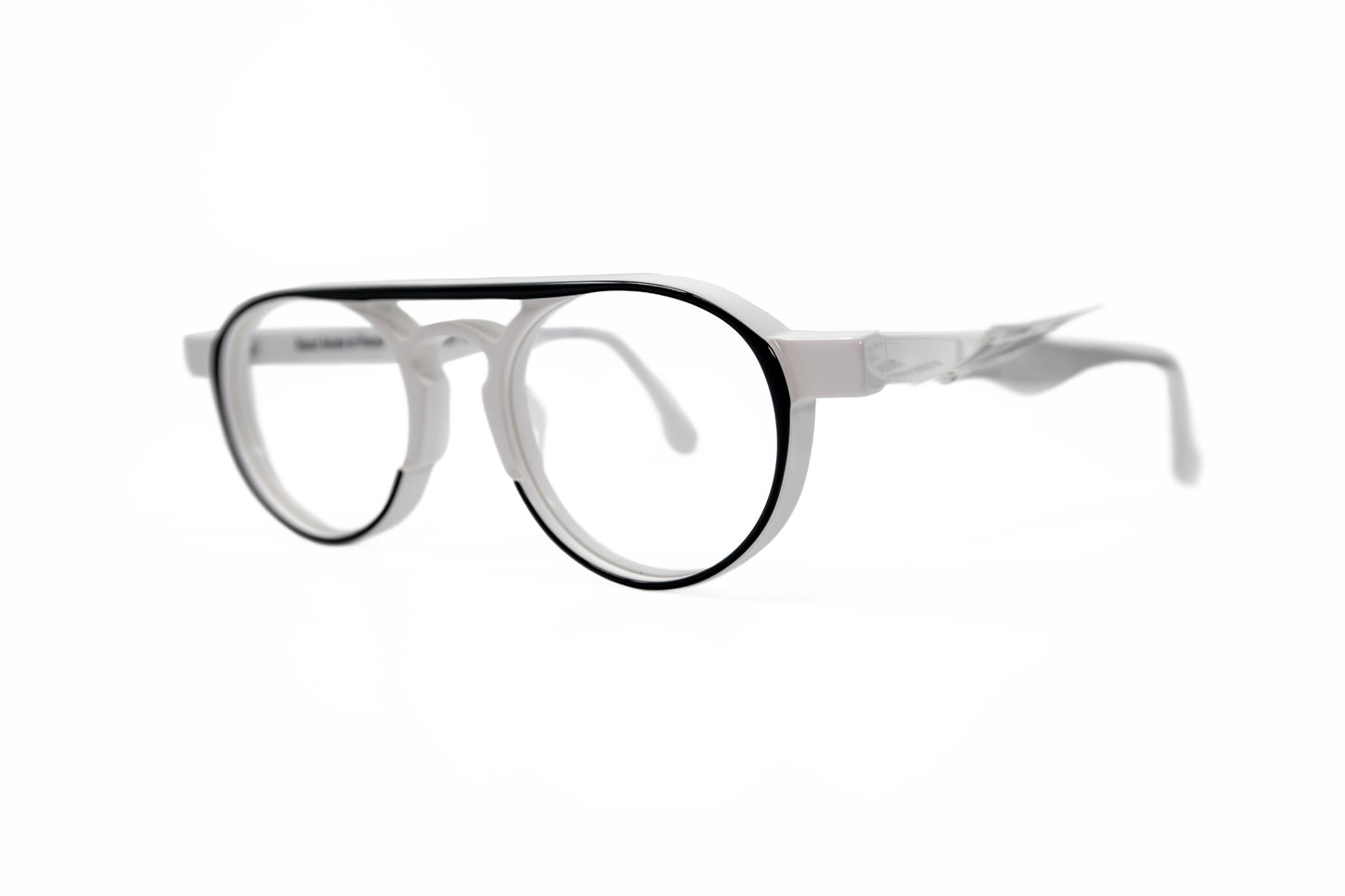 Juju Pierre eyeglasses