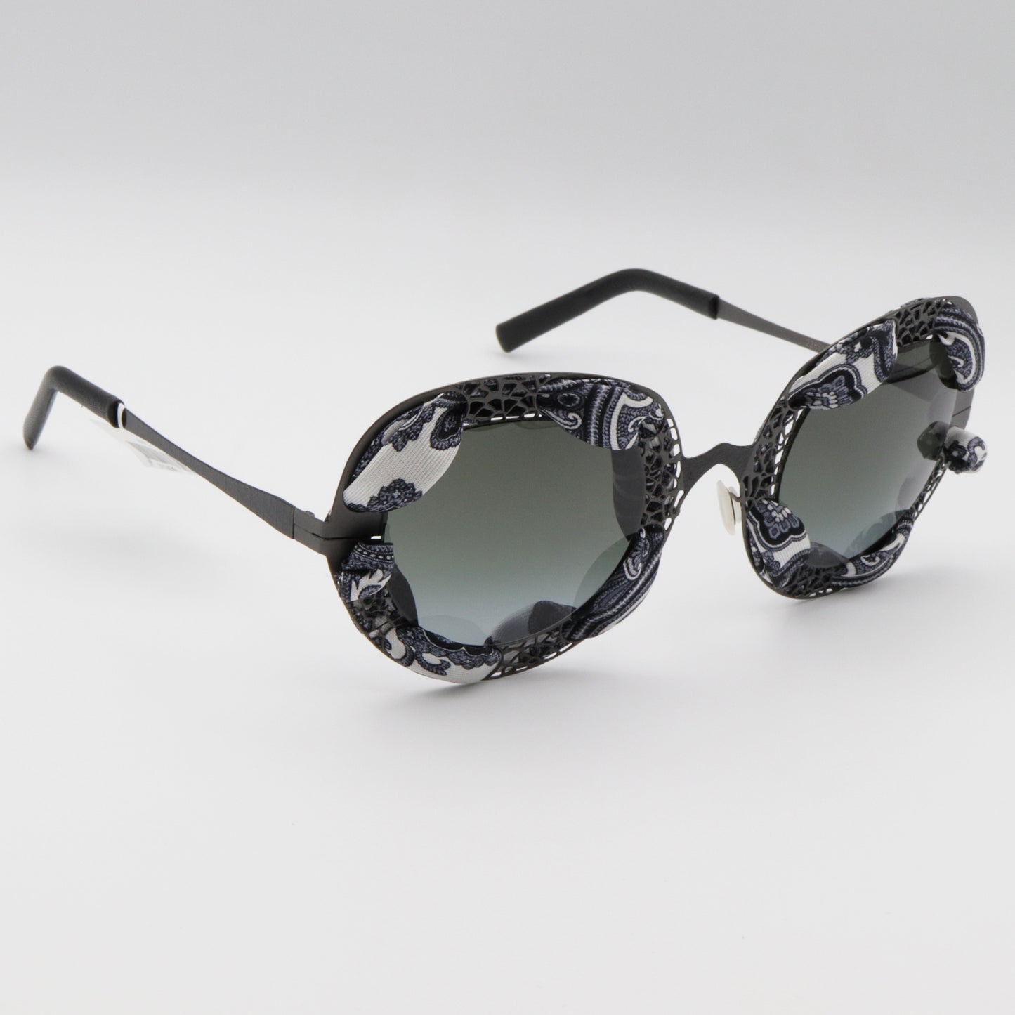 228s Pugnale & Nyleve Black and White Sunglasses